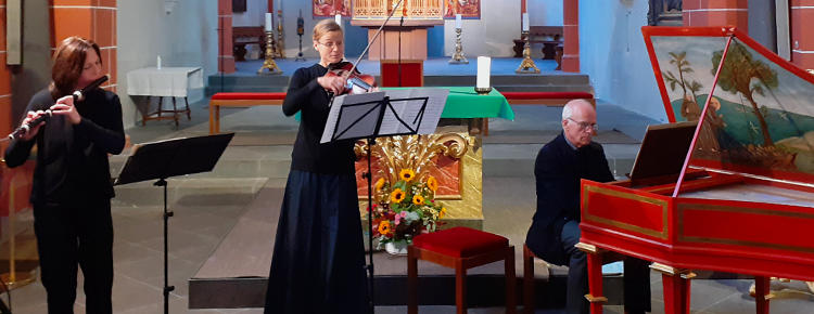 „Mozart and Friends“ erwärmten die Hörerschaft - Kleines Ensemble mit großem Klang in der Abteikirche Bendorf-Sayn (Foto: E.T. Müller)